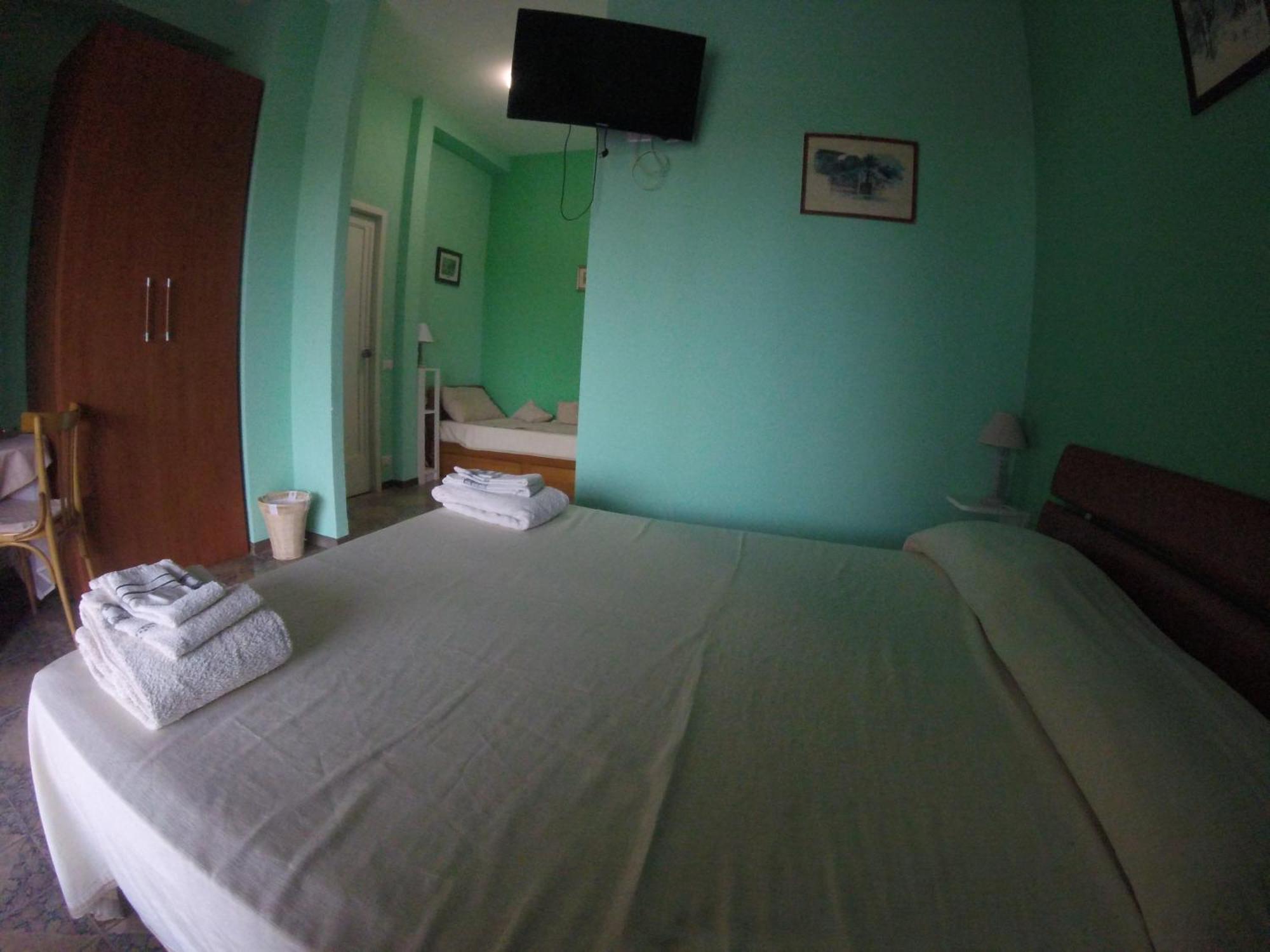 Guest House Villa Di Judighes Черветери Екстериор снимка