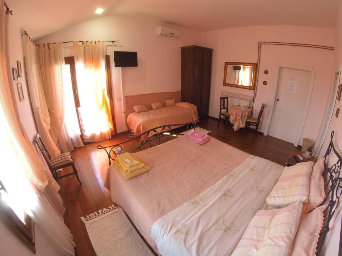 Guest House Villa Di Judighes Черветери Екстериор снимка